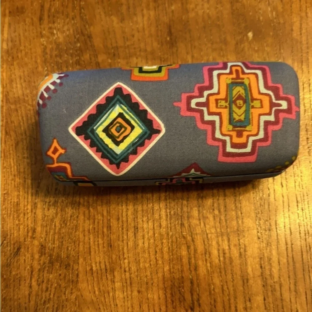 Vera Bradley Hard Clam Shell Eyeglass Case in Aztec
